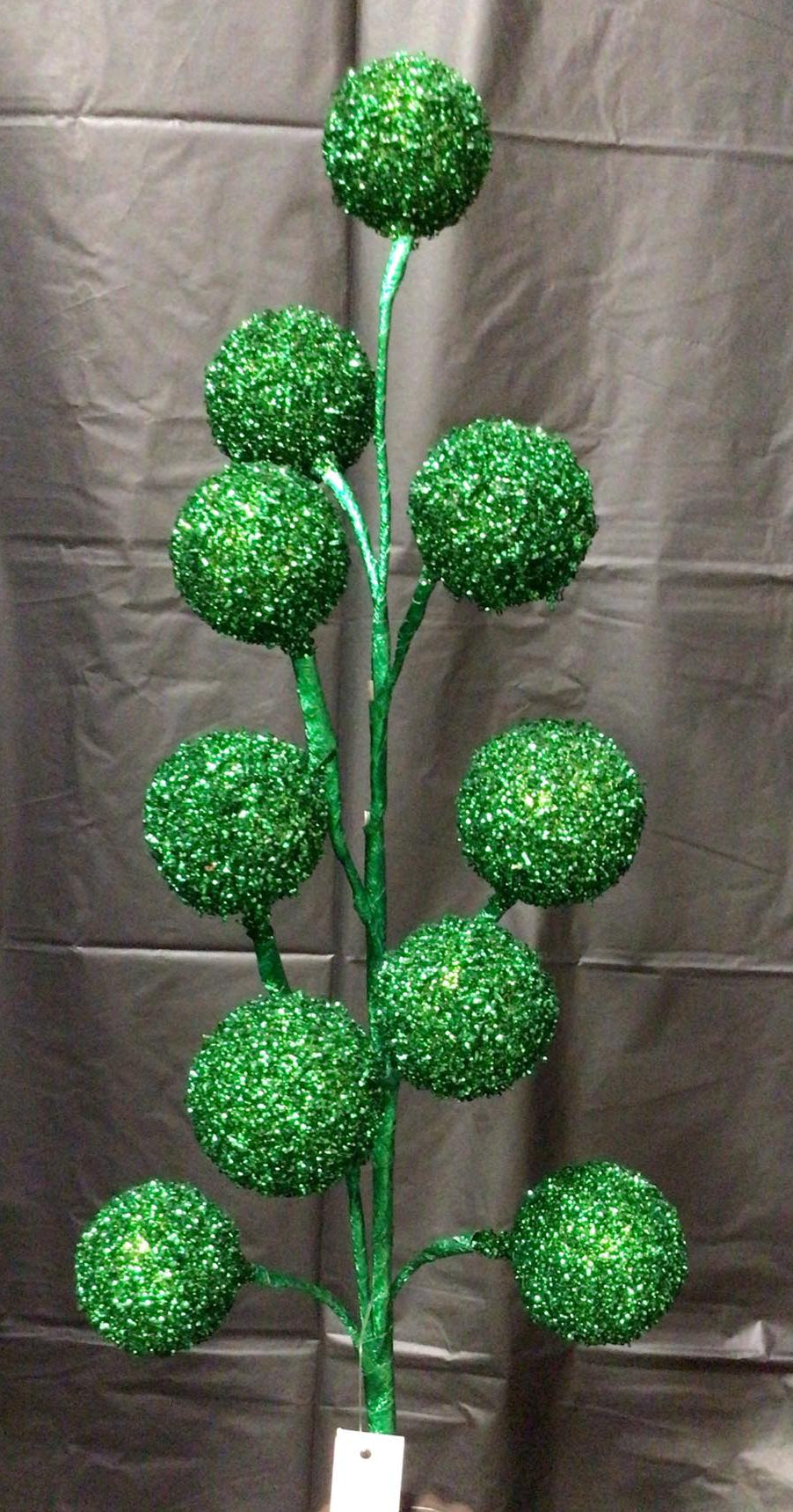 XS141906 - 26" Curly Foil Ball Spray - Emerald Green