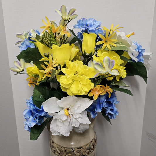 Hibiscus & Zinnia Bush