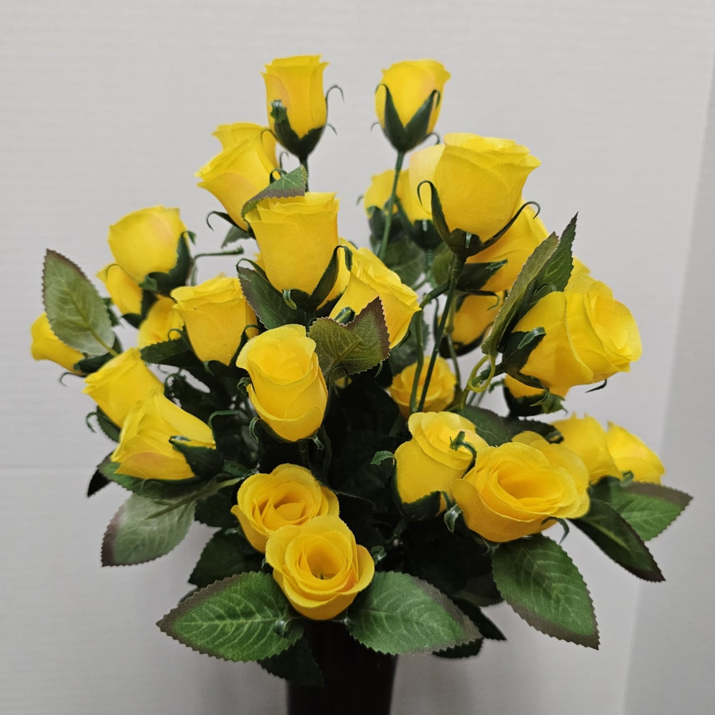 19" Mini Rose Bud Bush