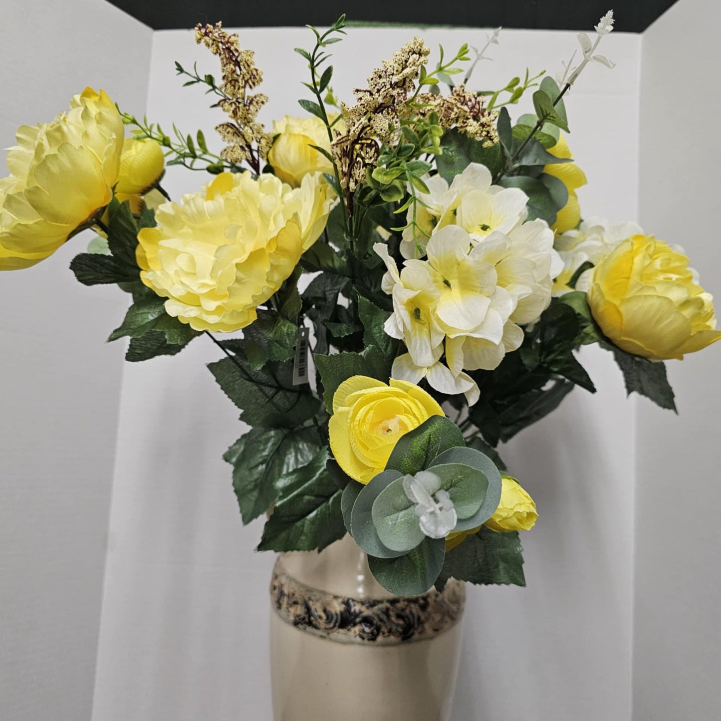 26" Peony Rananculus