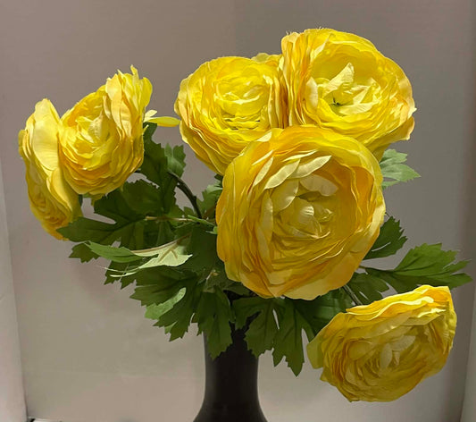 81069-YW - 21" Ranunculus Bush