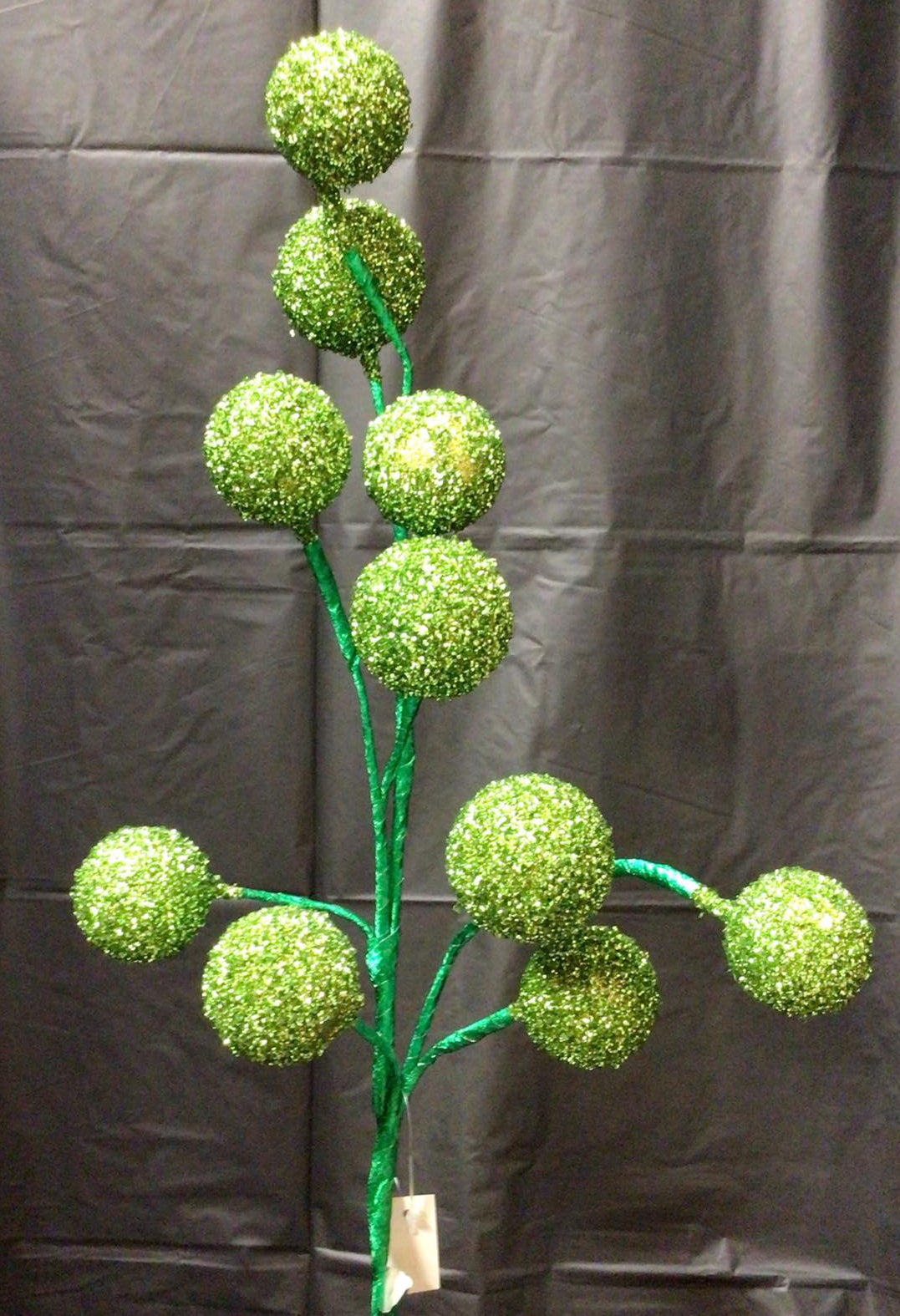 XS141963 - 26" Curly Foil Ball Spray - Lime Green