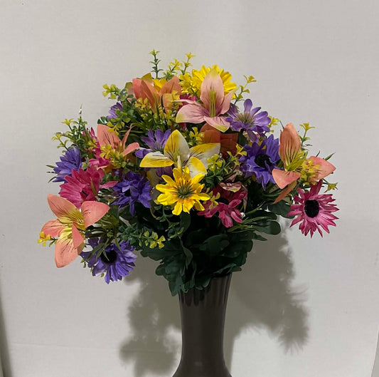 GPB21323 - YW/LAV/BT - Alstromeria Daisy Mixed Bush