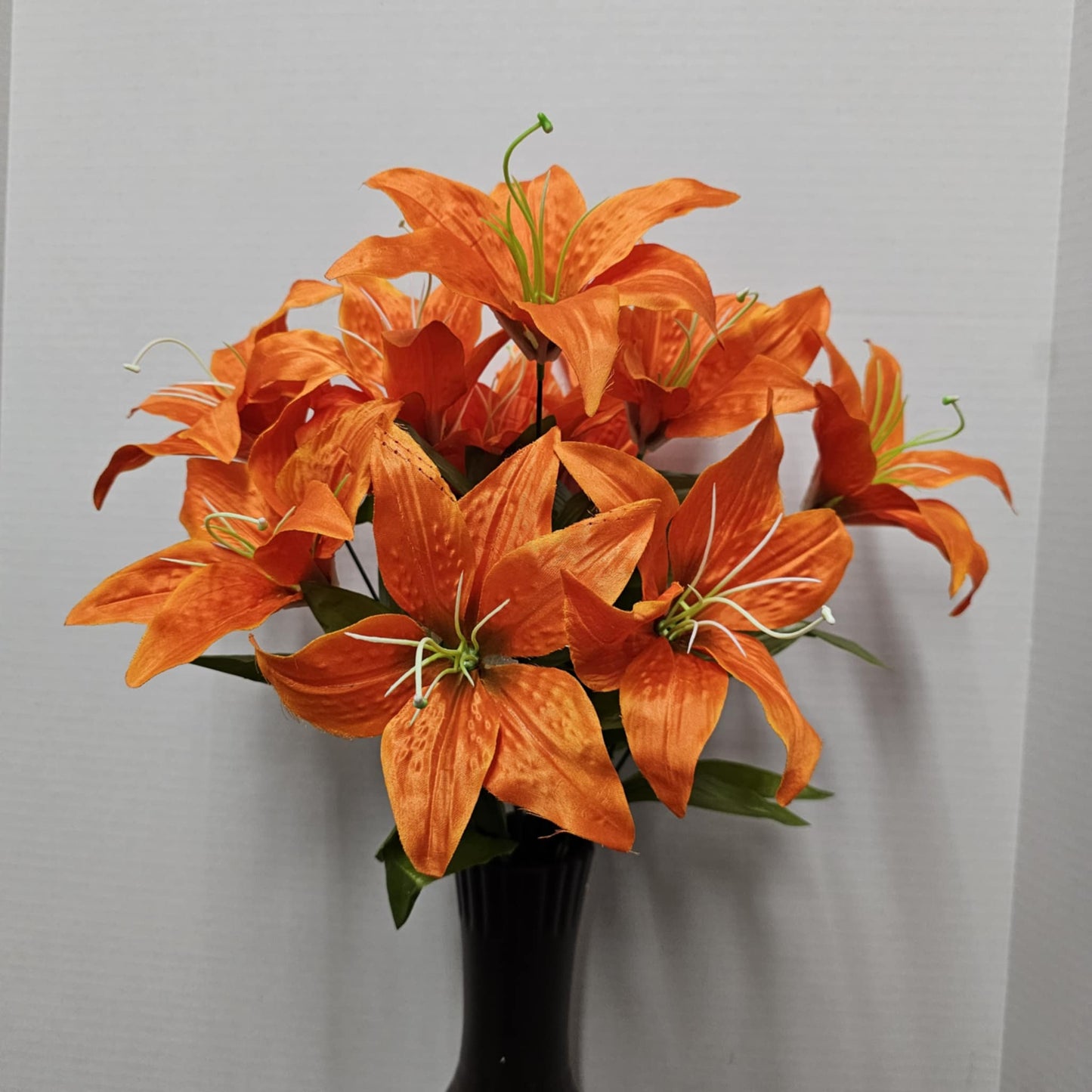 19" Tiger Lily Bush