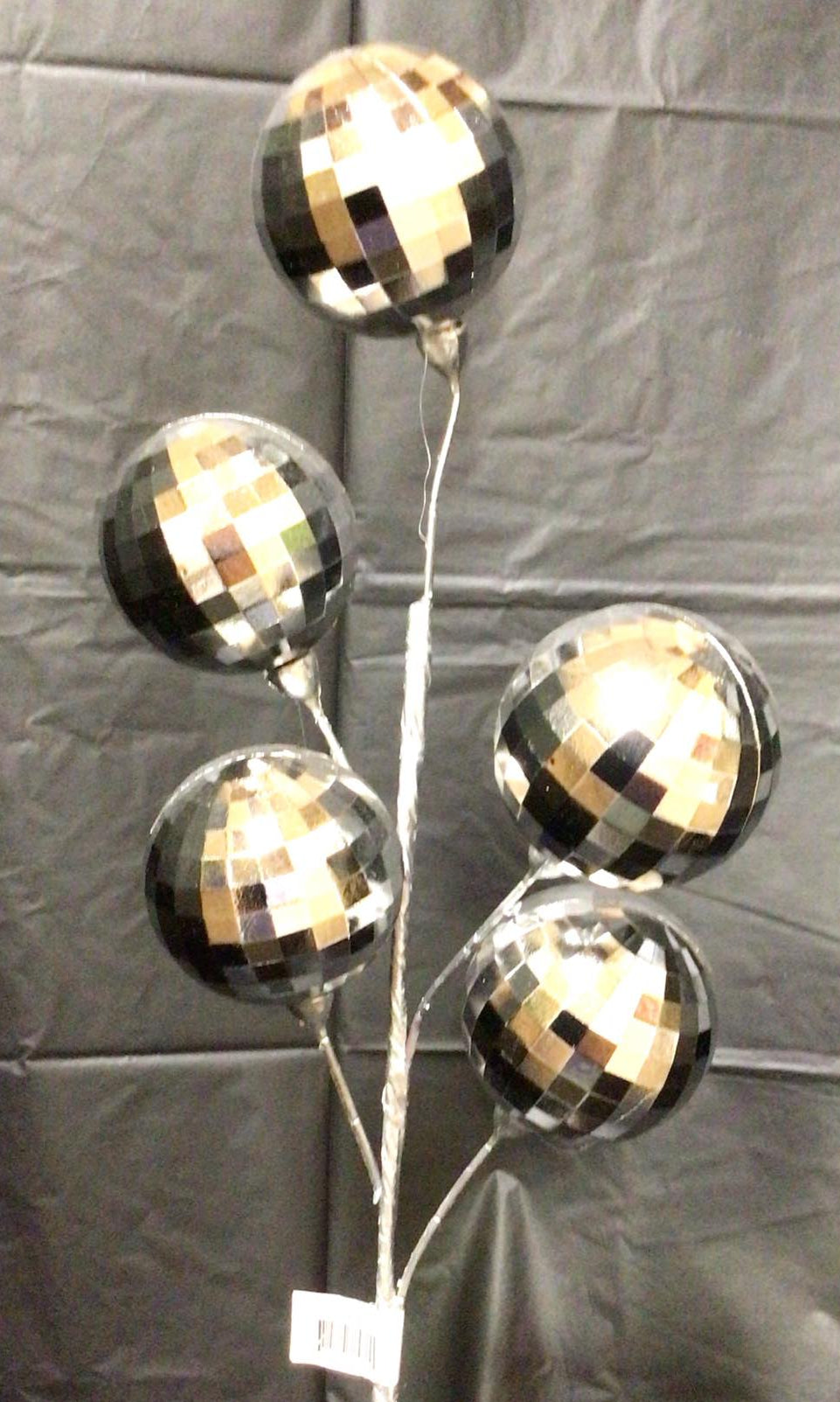 131907SL - 24" Ball Spray - Silver