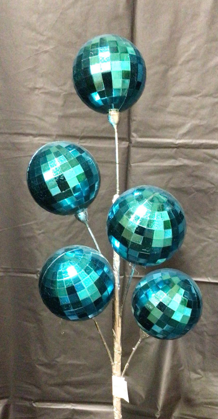 131907BL - 24" Ball Spray - Blue