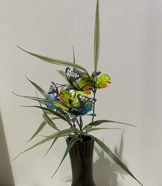 SB6149BL/GN - 12" Grass Bush with Butterfly