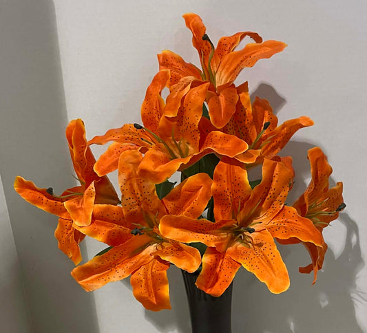 SB2336-ORG - 20" Lily Bush