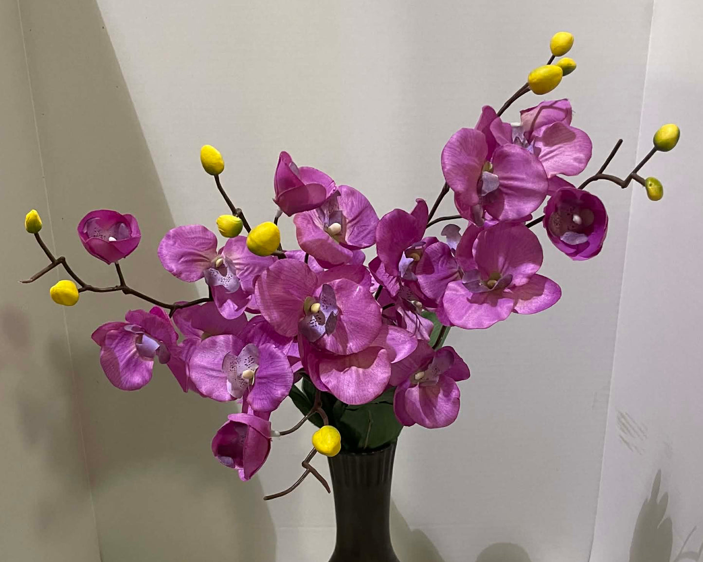 82469-MV - 26" Orchid Bush