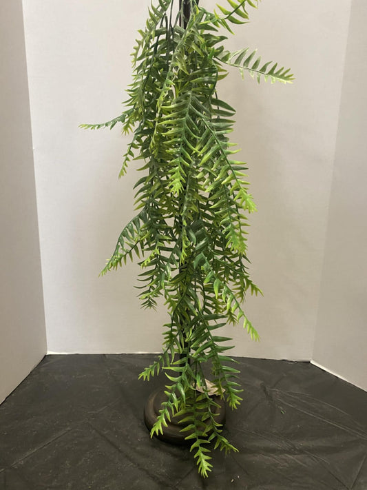 33" Plastic Hanging Fern