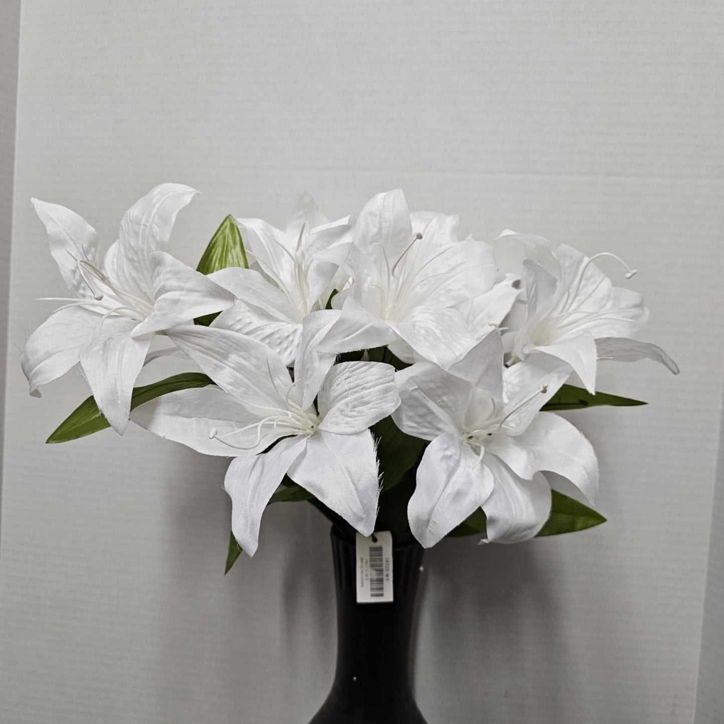 19" Tiger Lily Bush