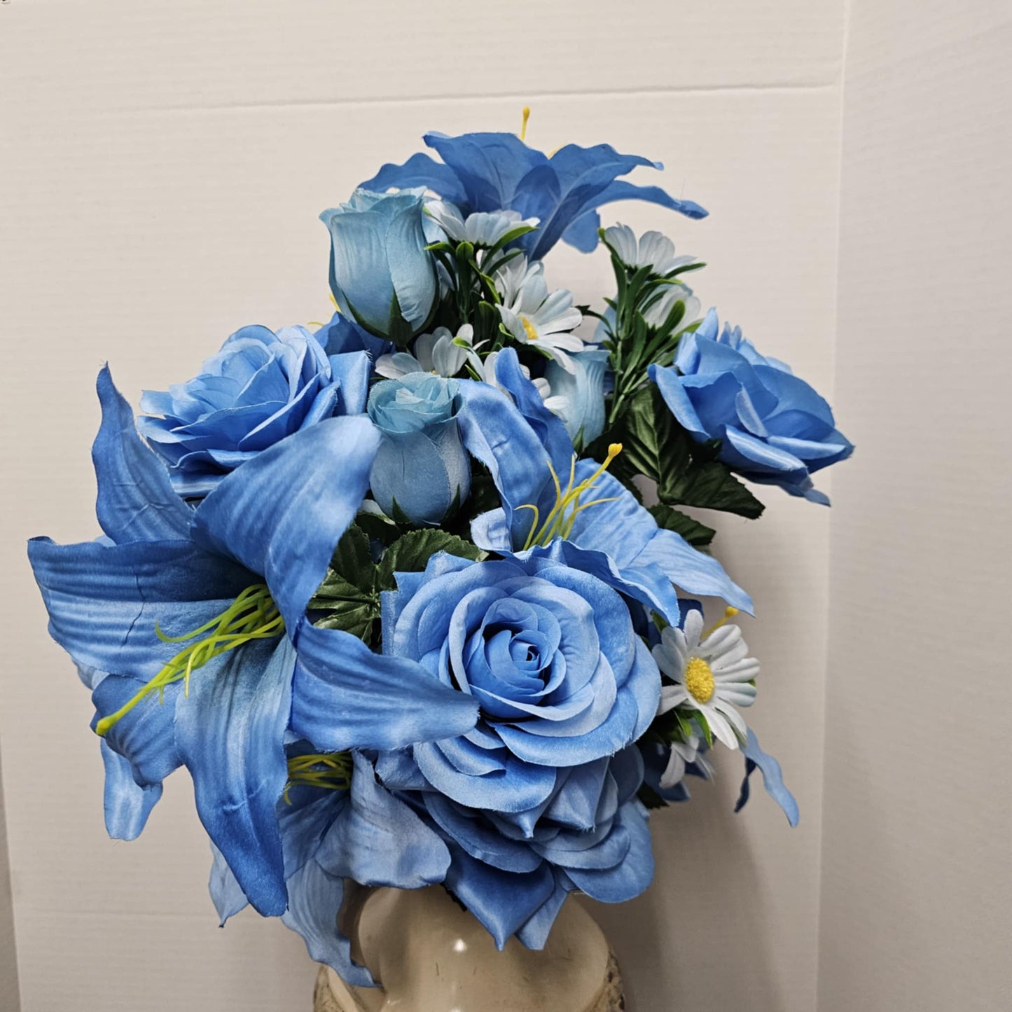 28" Lilium Rose Bush