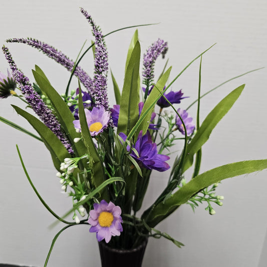 30632 PU - 18" Daisy Astilbe Bush