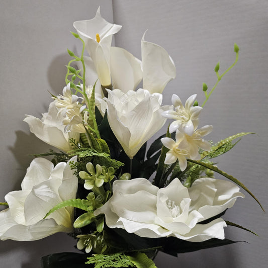 172099-CREAM - Magnolia & Calla Lily Mix