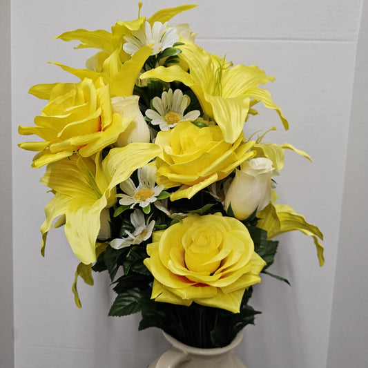 80359-NEWYEL - 28" Lilium Rose Bush