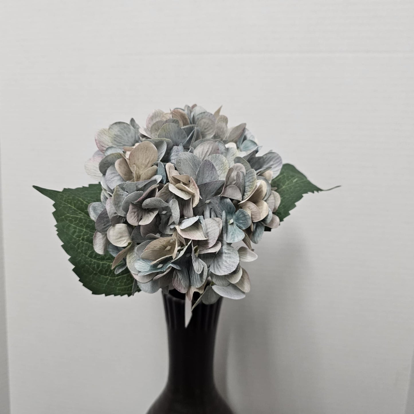 18" Hydrangea Stem