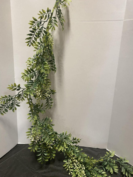 6ft Huckle Berry Garland