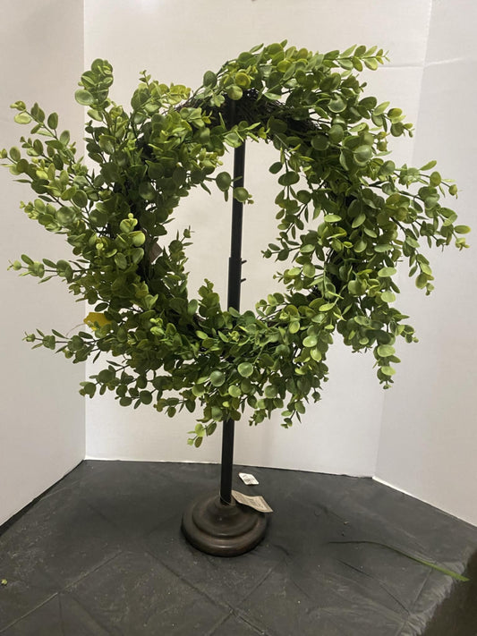 24" Eucalyptus Leaf Wreath