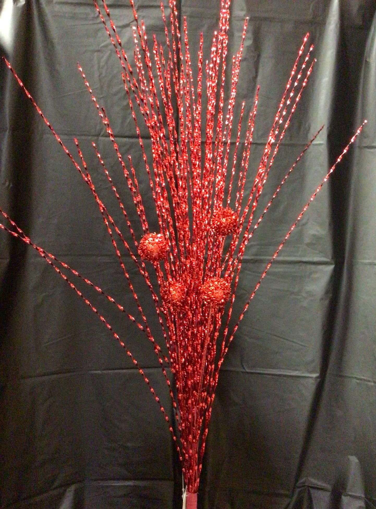 255064RD - 33" Ball & Pine Spray - Red