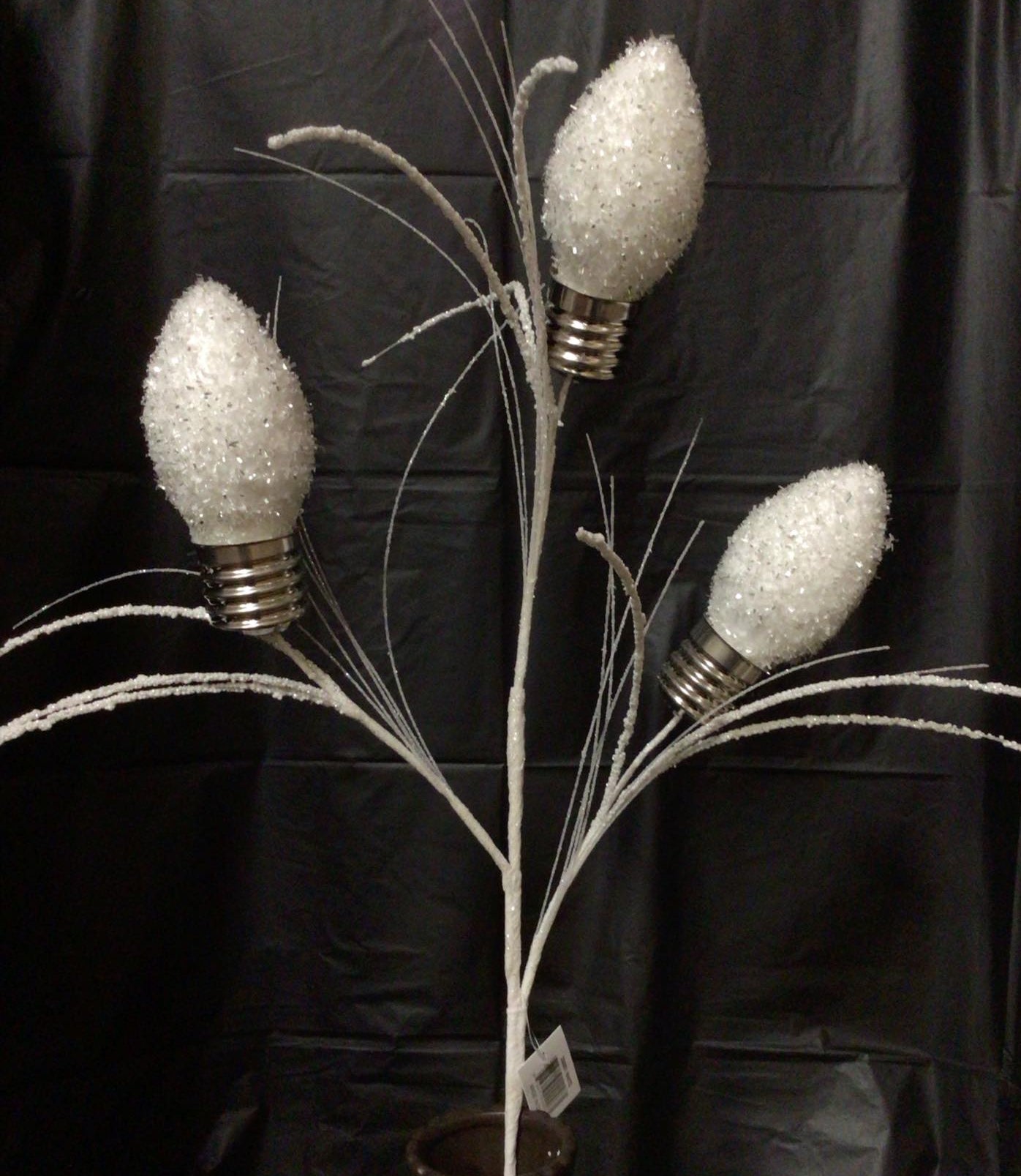 255051WTE - 28" Tinsel Bulb Spray - White